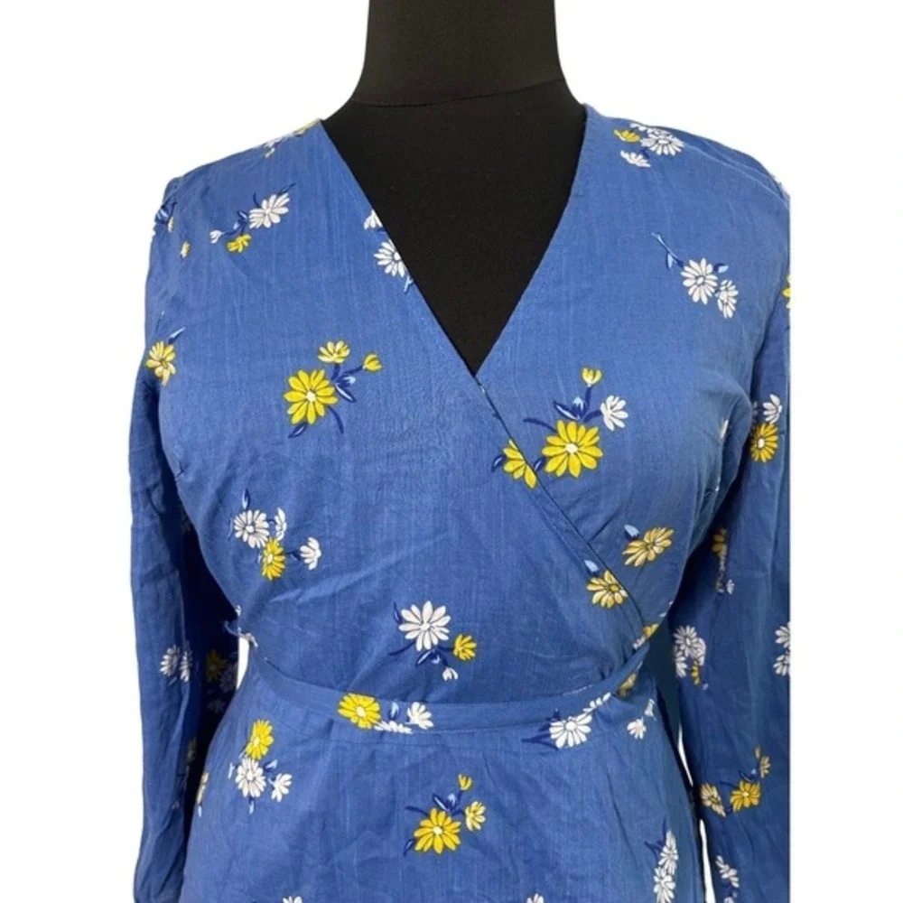 Old Navy Women Large Blue Floral Daisy Wrap Top V-Neck Long Sleeve Blouse NEW